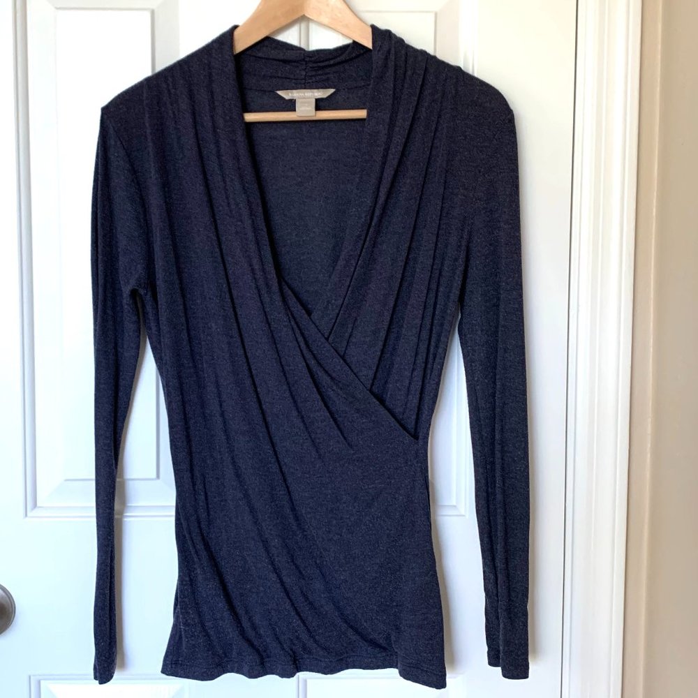 Banana Republic Women's long sleeve shirt SIZE S